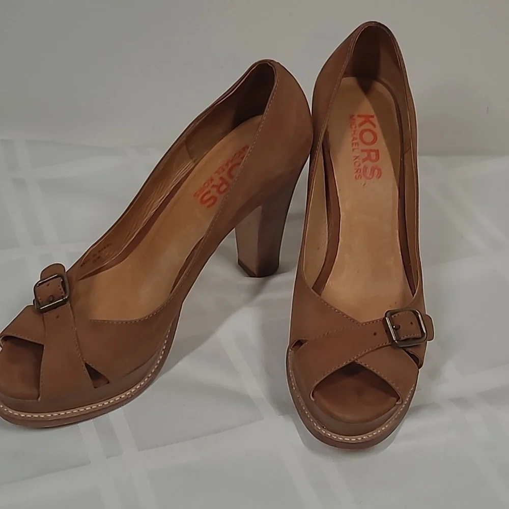 Kors Michael Kors Women's Peep Toe Heels - Picture 2 of 11